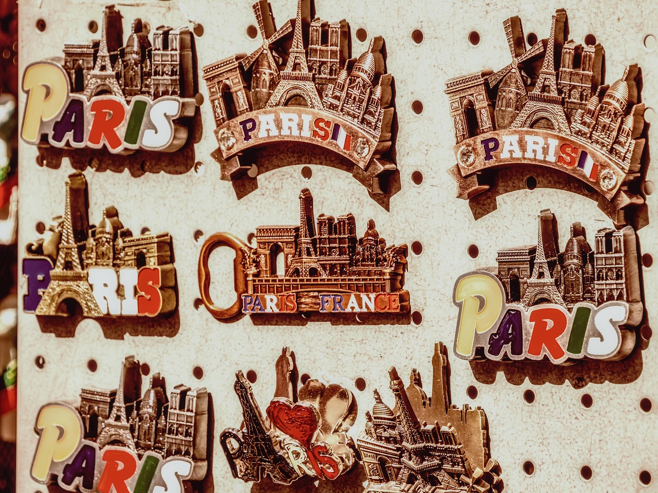 医師バイトで訪問診療を行う際、車通勤可能な高収入の求人はどこにある？