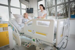 医師バイトでICUの当直を希望する場合の高額報酬の実態は？