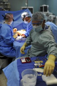 日帰り手術の医師バイトで条件良い職場はどこ？